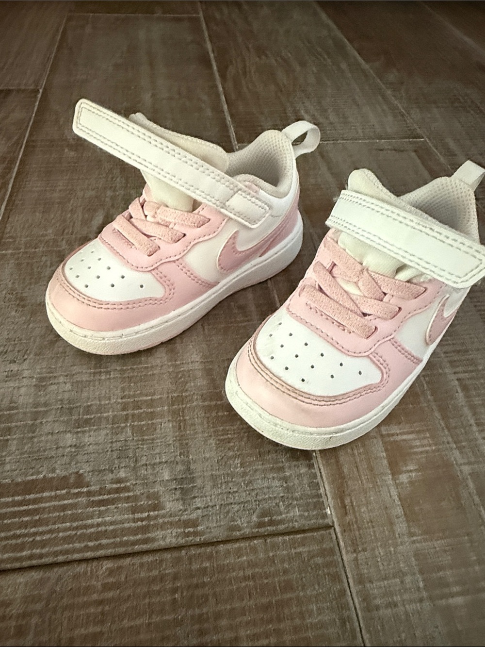 Nike Kids Pink and White Velcro Sneakers (6C)